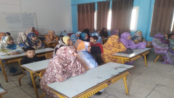مدرسة 20 غشت تعقد لقاء تواصليا مع أمهات وآباء وأولياء التلاميذ